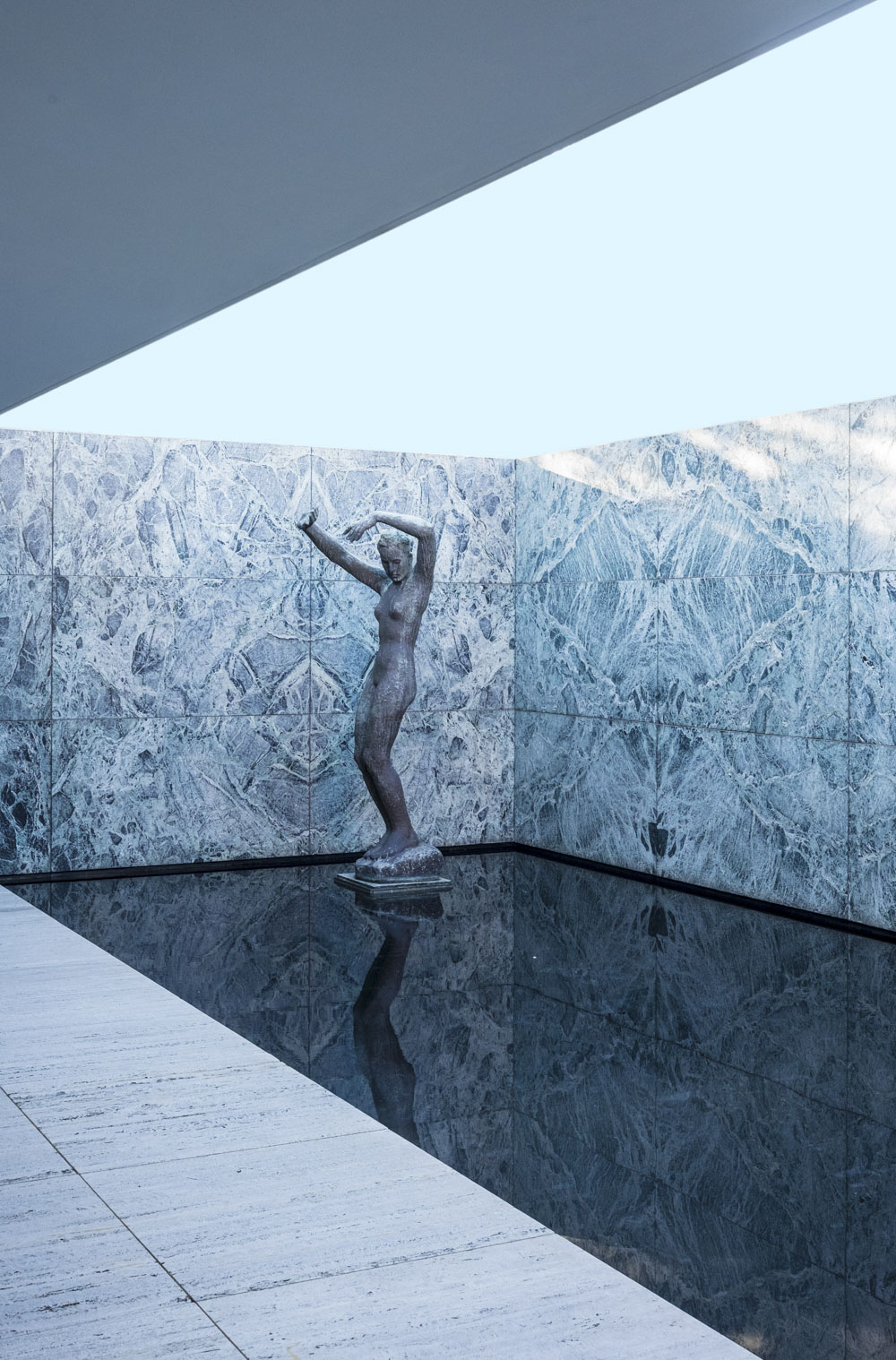 mies2